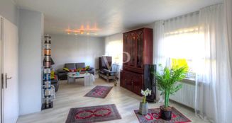 von_poll_real_estate_property_25082080_image_0