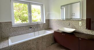 von_poll_real_estate_property_25082072_image_8