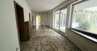 von_poll_real_estate_property_25082124_image_10