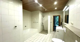 von_poll_real_estate_property_25082124_image_6