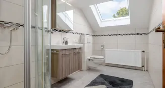 von_poll_real_estate_property_26082040_image_8