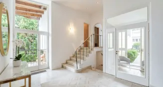 von_poll_real_estate_property_26082002_image_0