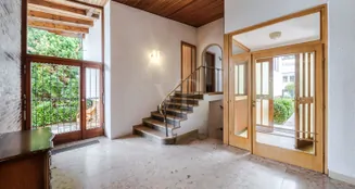 von_poll_real_estate_property_26082002_image_4