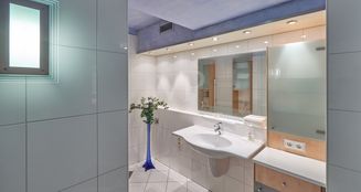 von_poll_real_estate_property_25082063_image_17