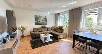 von_poll_real_estate_property_25082078_image_0
