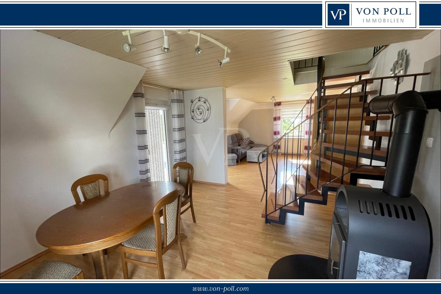 Zweifamilienhaus mit viel Potential auf traumhaften Grundstück in Top - Lage von Kelkheim - Mitte