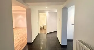 von_poll_real_estate_property_25082162_image_0