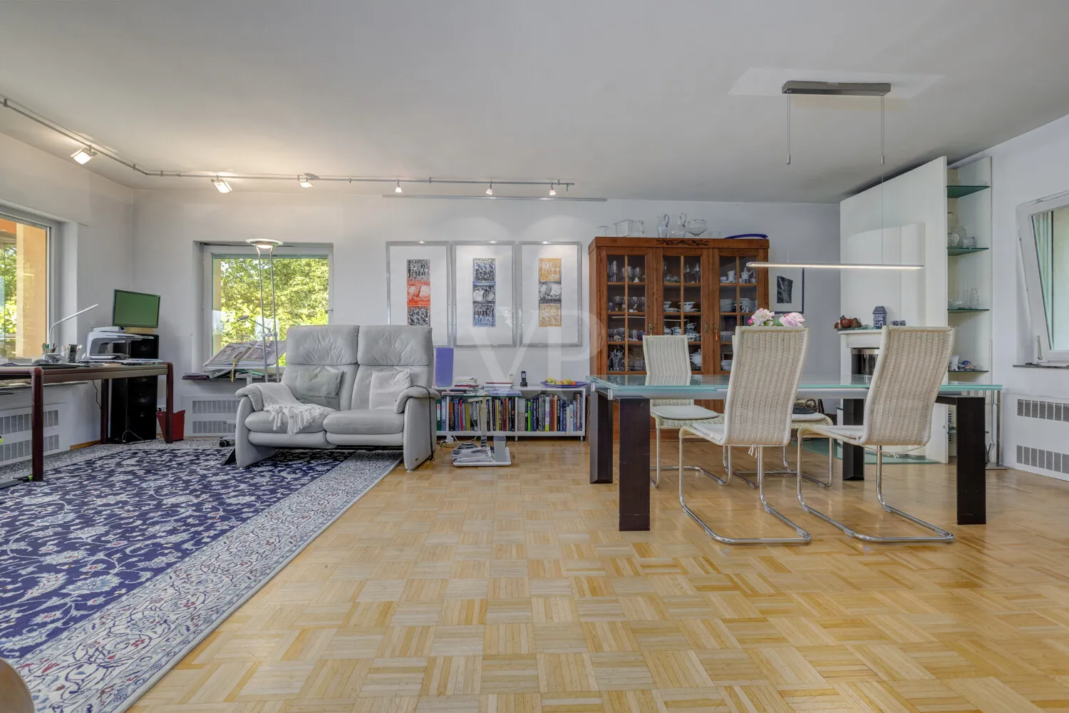 Wohn- und Esszimmer II
