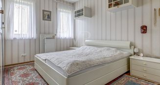von_poll_real_estate_property_25082092_image_3