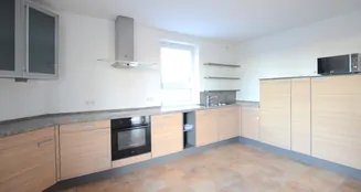 von_poll_real_estate_property_25082160_image_2