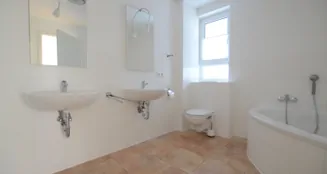 von_poll_real_estate_property_25082160_image_5