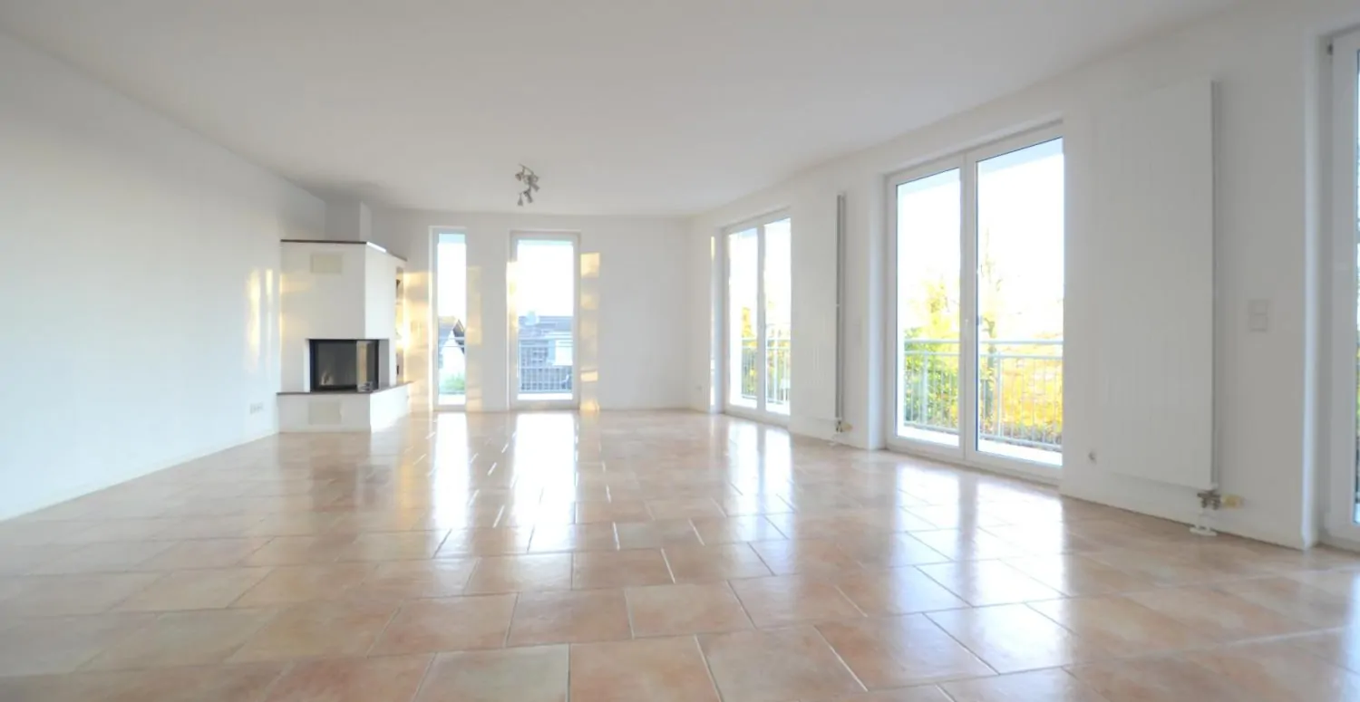 Großzüge 5-Zimmer Maisonette-Wohnung in 1-A Lage