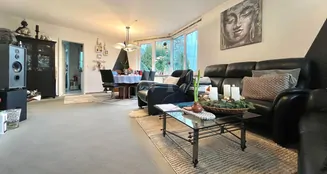 von_poll_real_estate_property_25082152_image_2