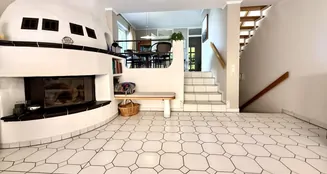 von_poll_real_estate_property_25082103_image_1