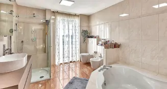 von_poll_real_estate_property_25065026_image_10