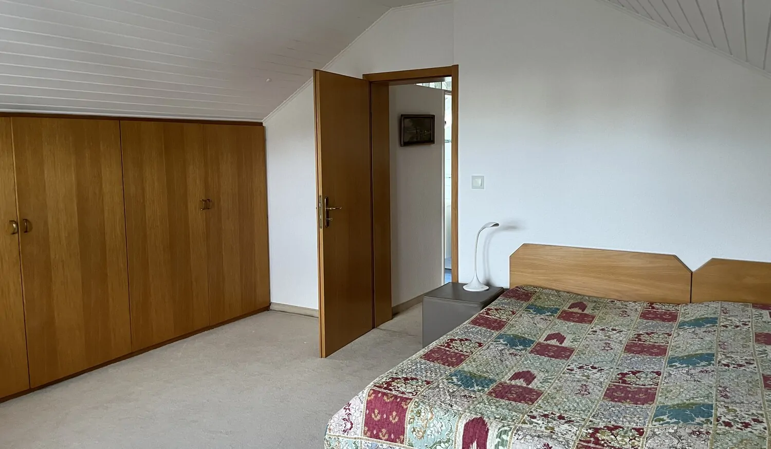 Schlafzimmer mit Stellwandmöglichkeit