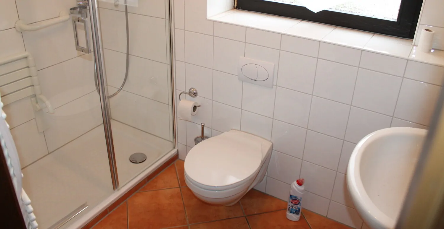 Tageslichtduschbad  Etage 1