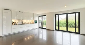 von_poll_real_estate_property_25065038_image_2