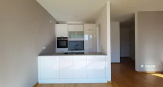 von_poll_real_estate_property_26065001_image_9