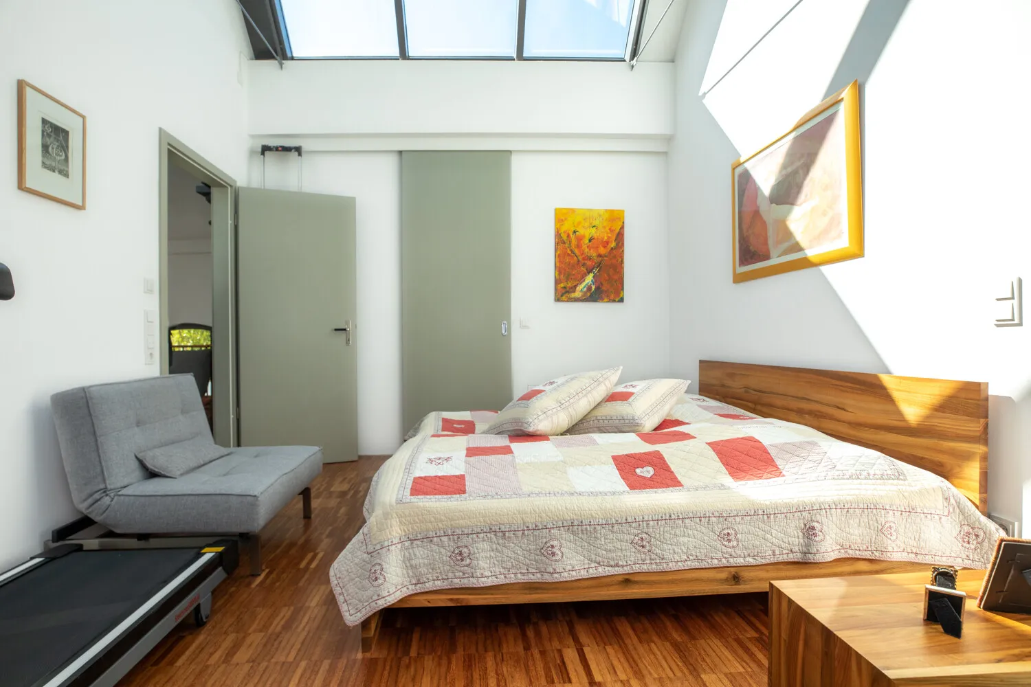 Schlafzimmer mit Ankleide
