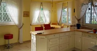 von_poll_real_estate_property_25065047_image_17