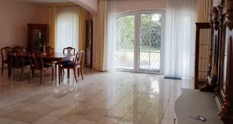 von_poll_real_estate_property_25065047_image_15