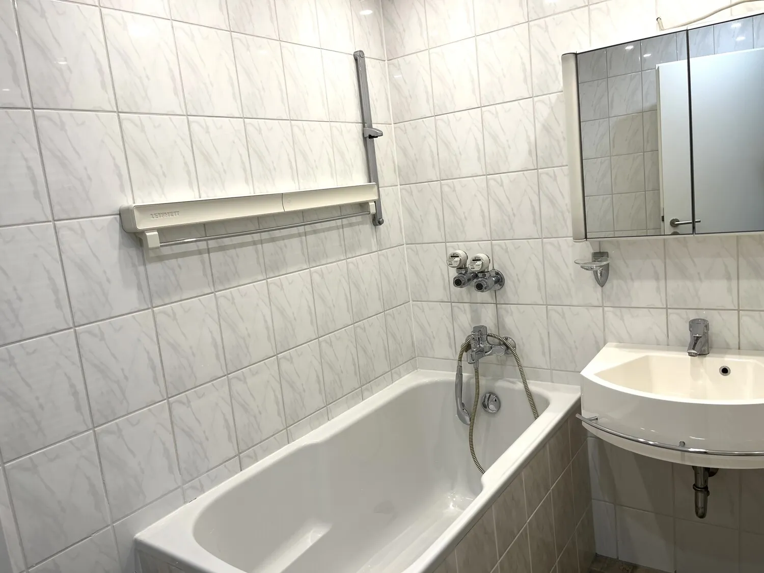 Bad - 3 Zimmerwohnung