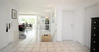 von_poll_real_estate_property_25065023_image_12