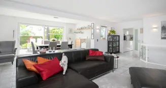 von_poll_real_estate_property_25065023_image_0