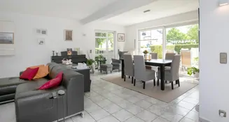 von_poll_real_estate_property_25065023_image_0