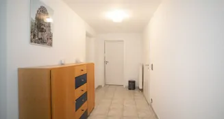 von_poll_real_estate_property_25065023_image_13