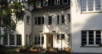 von_poll_real_estate_property_23065050_image_11