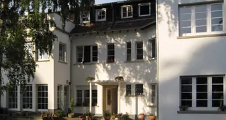 von_poll_real_estate_property_23065050_image_11