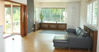 von_poll_real_estate_property_25065036_image_2