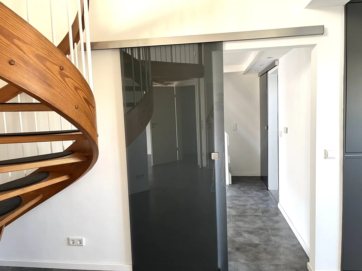 Zugang zu Schlafzimmer und Bad