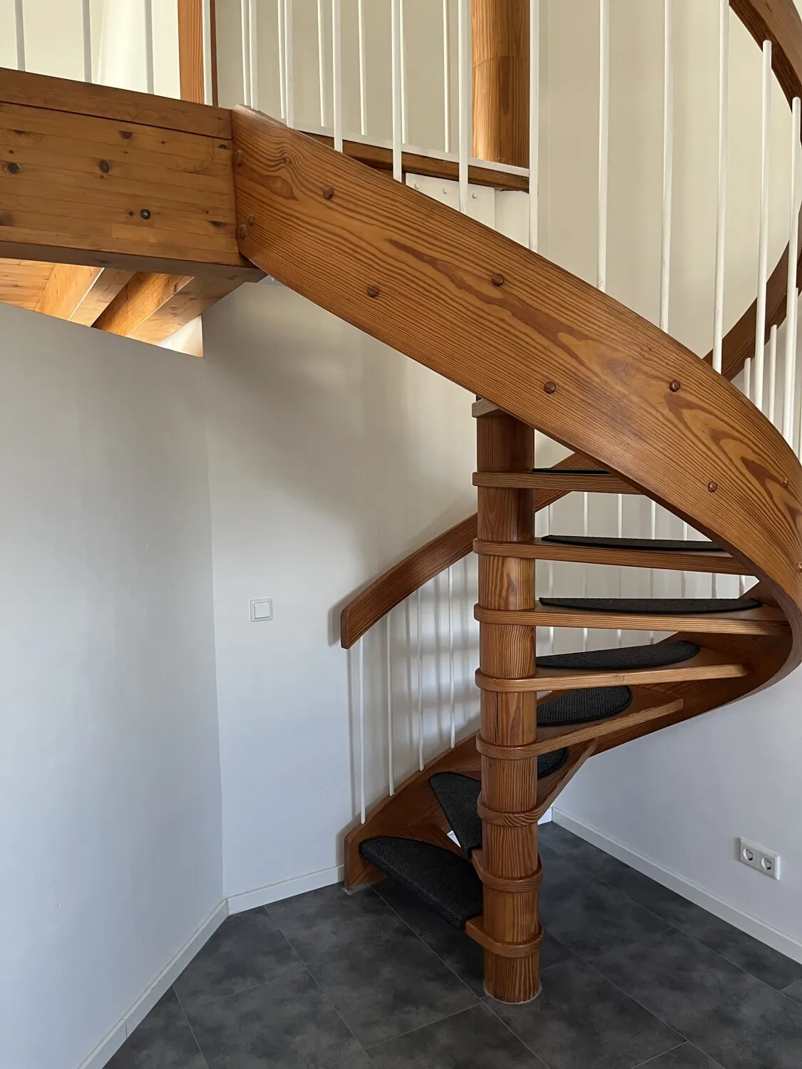 Treppe zur Galerie
