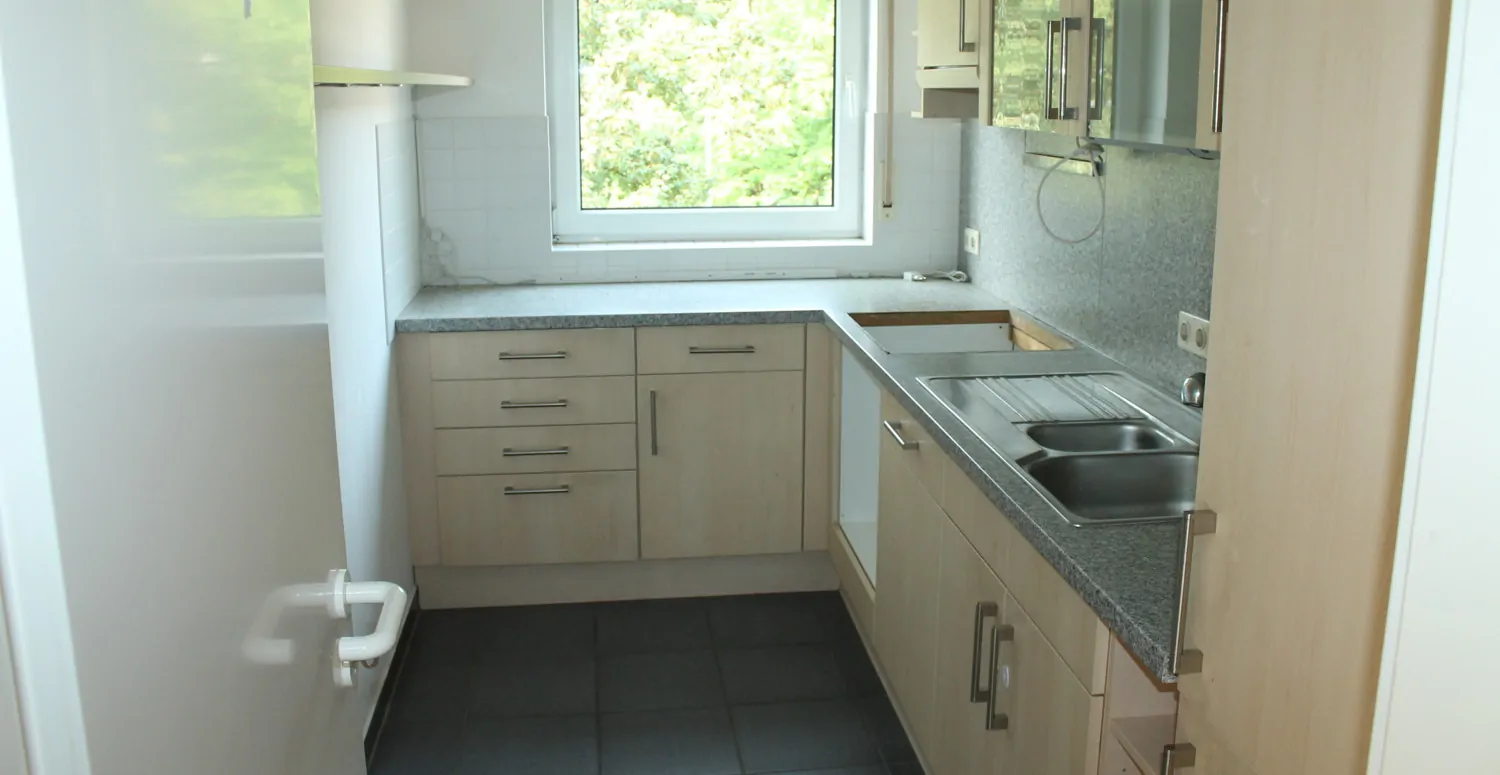 Küche mit Einbauküche