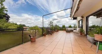 von_poll_real_estate_property_25063028_image_1