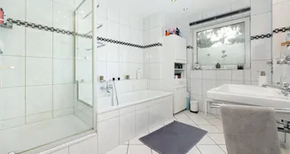 von_poll_real_estate_property_25063029_image_7