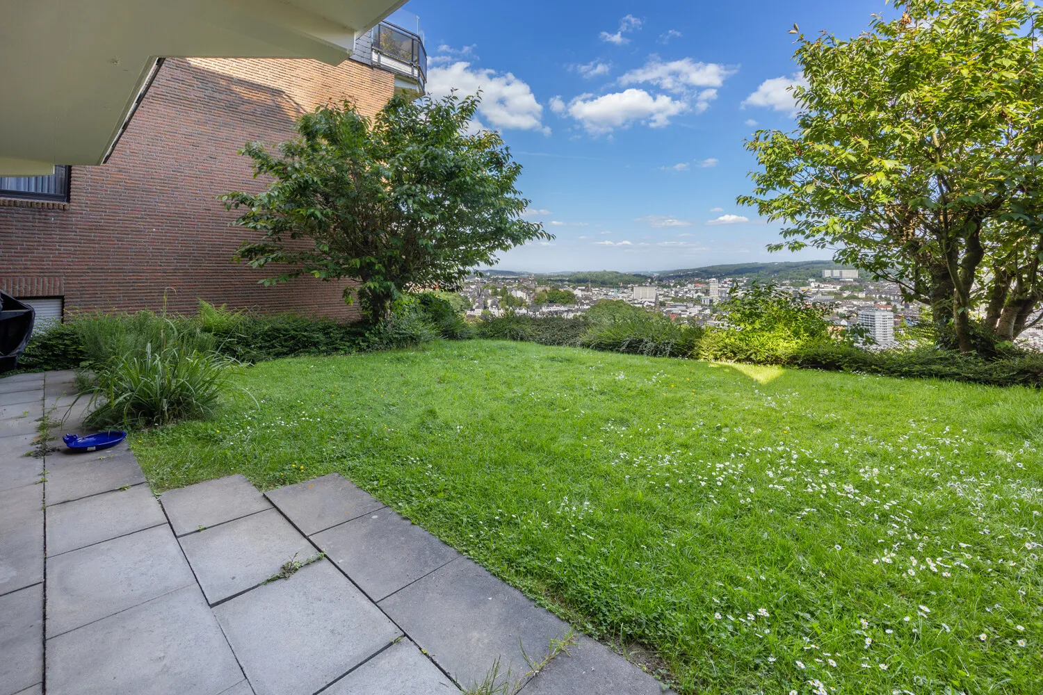 Weitblick von Terrasse