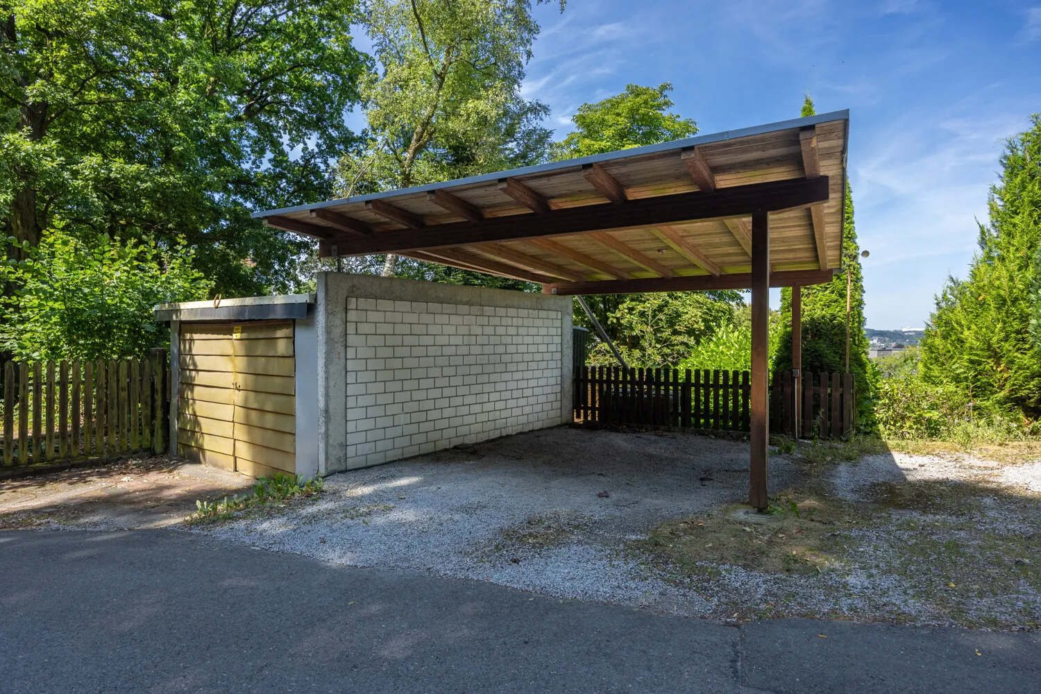 Carport