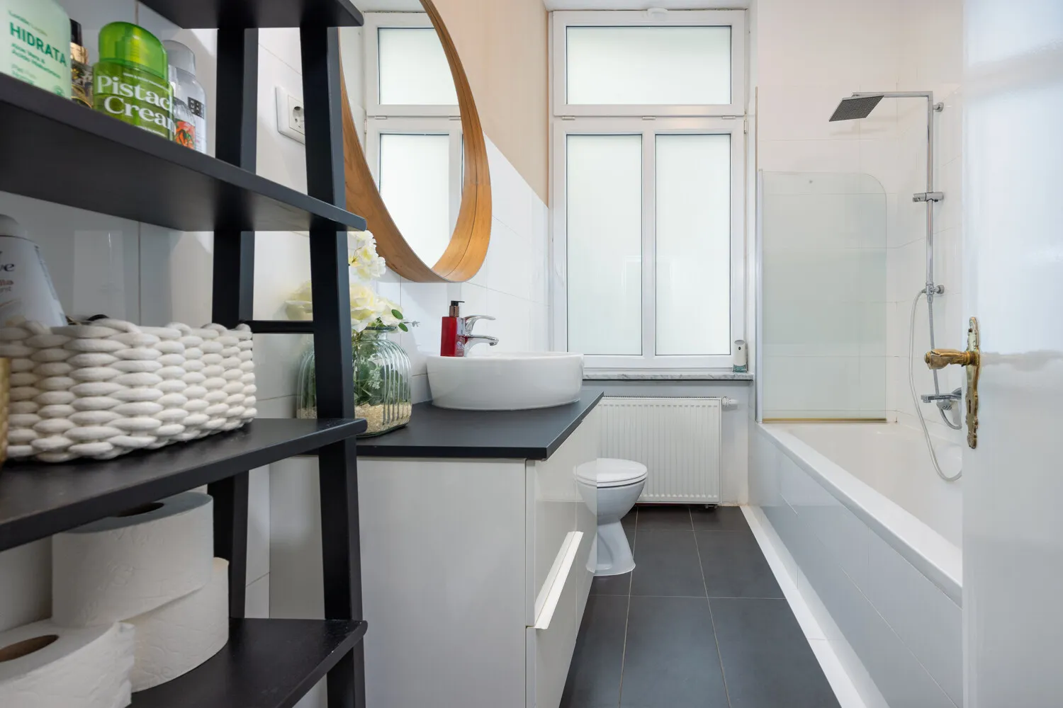 Badezimmer erster Stock