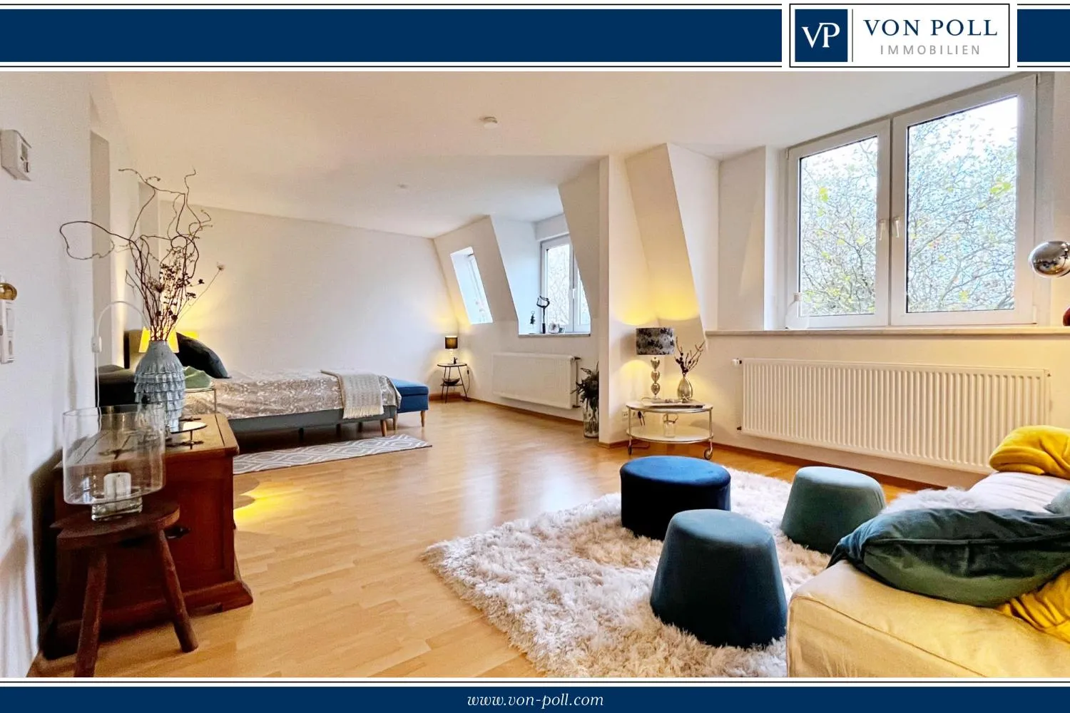Sun-drenched 3-room penthouse apartment including storage with great potential