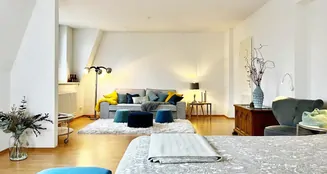 von_poll_real_estate_property_25063017_image_1