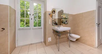 von_poll_real_estate_property_23063022_image_21