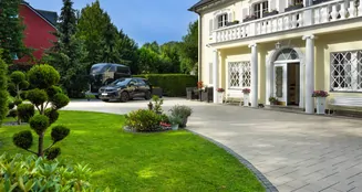 von_poll_real_estate_property_24063023_image_2