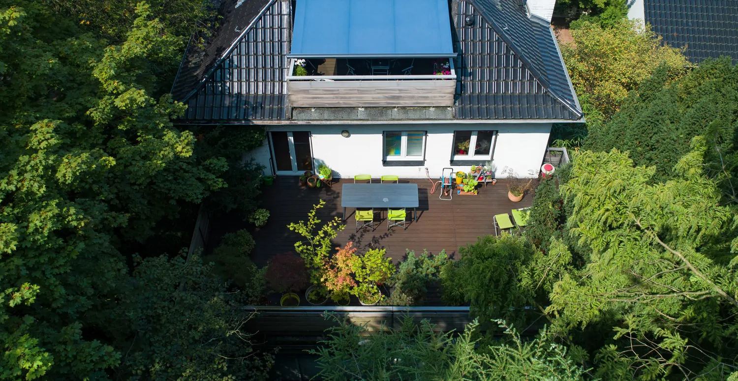 Villa der klassischen Moderne mit drei Einheiten und vielfältigen Nutzungsmöglichkeiten