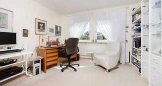 von_poll_real_estate_property_25063020_image_6