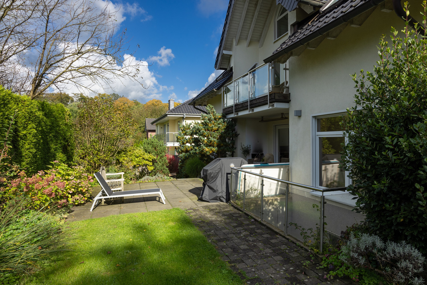 Terrasse Zugang Wohn-/Kaminzimmer