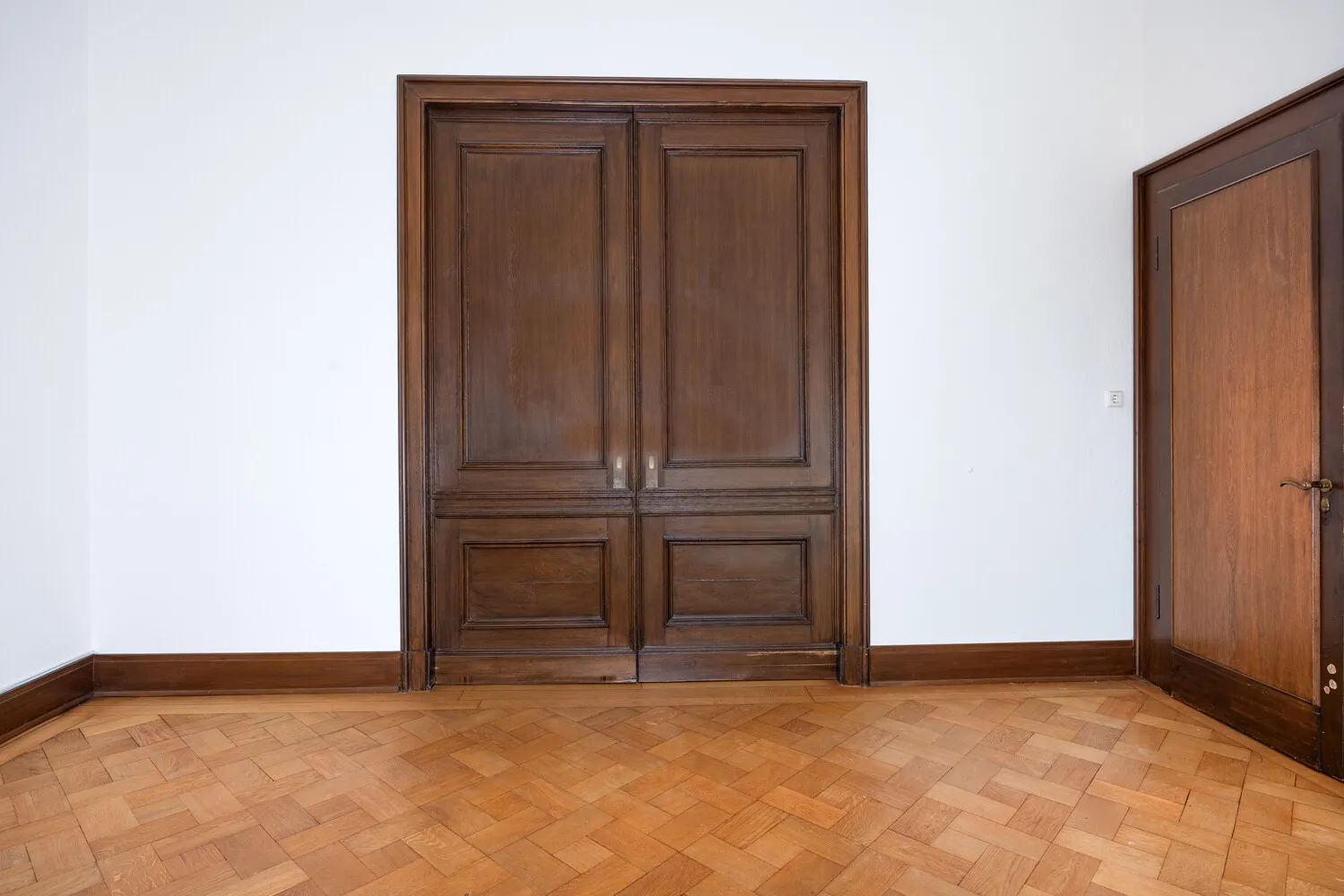 Briller Viertel: Erdgeschosswohnung mit eigenem Garten und Garage